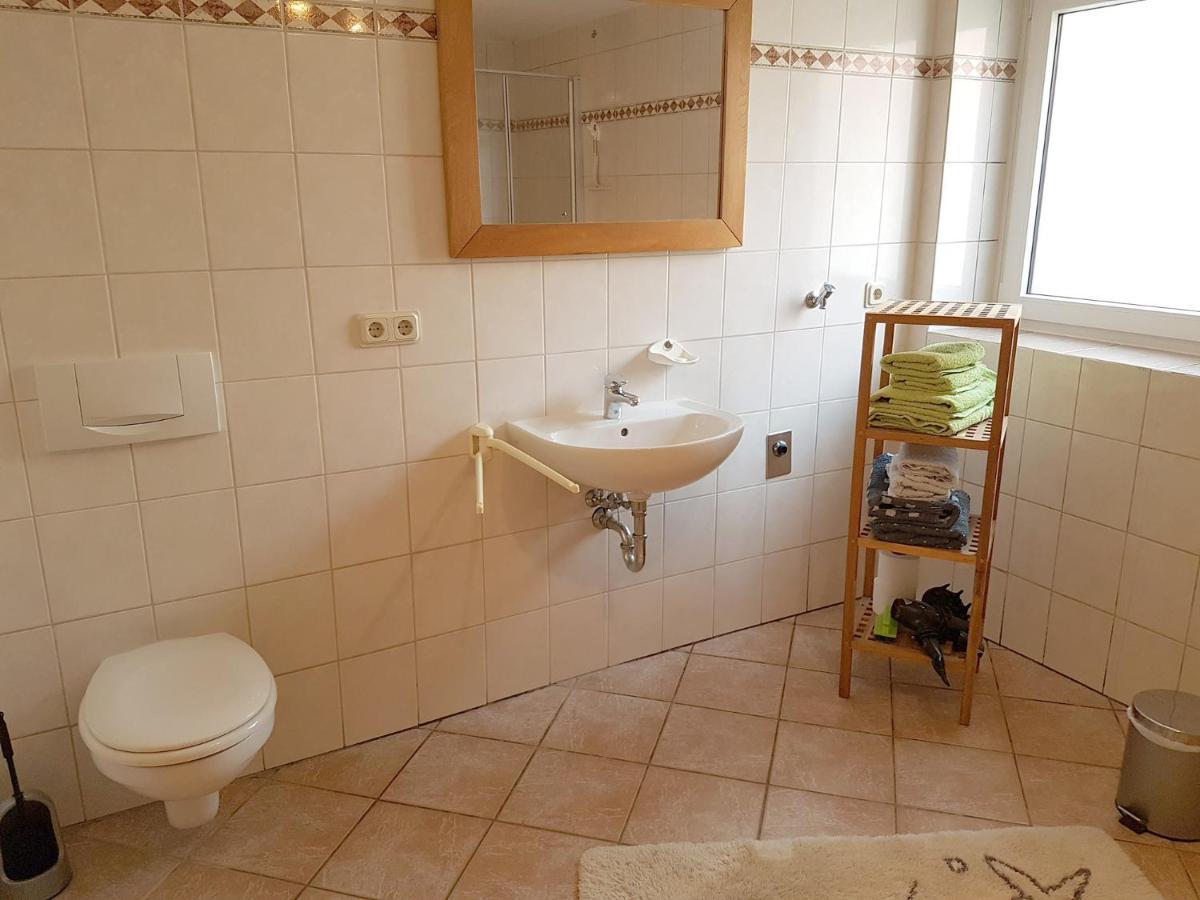 Monteurwohnungen Goeb - Nicht Fuer Urlaubsgaeste Geisa Exteriér fotografie
